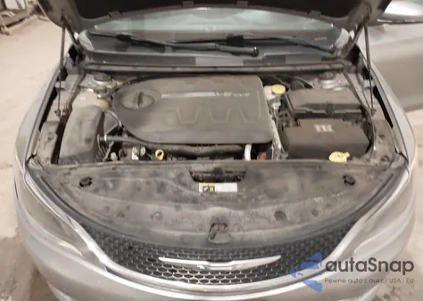 2015 Chrysler 200 C z USA, uszkodzony, nr VIN 1C3CCCCG1FN610973